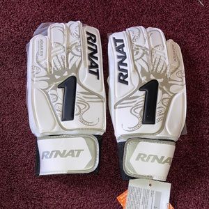 NWT Rinat goalie gloves size 7